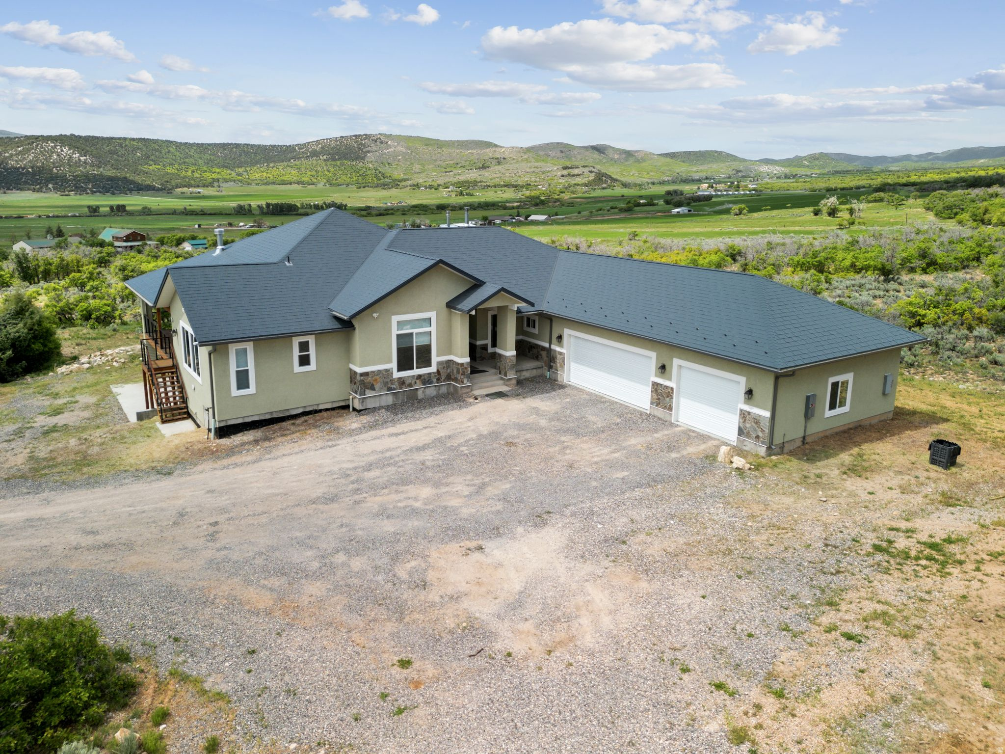 HAWK MEADOWS RANCH - Residential