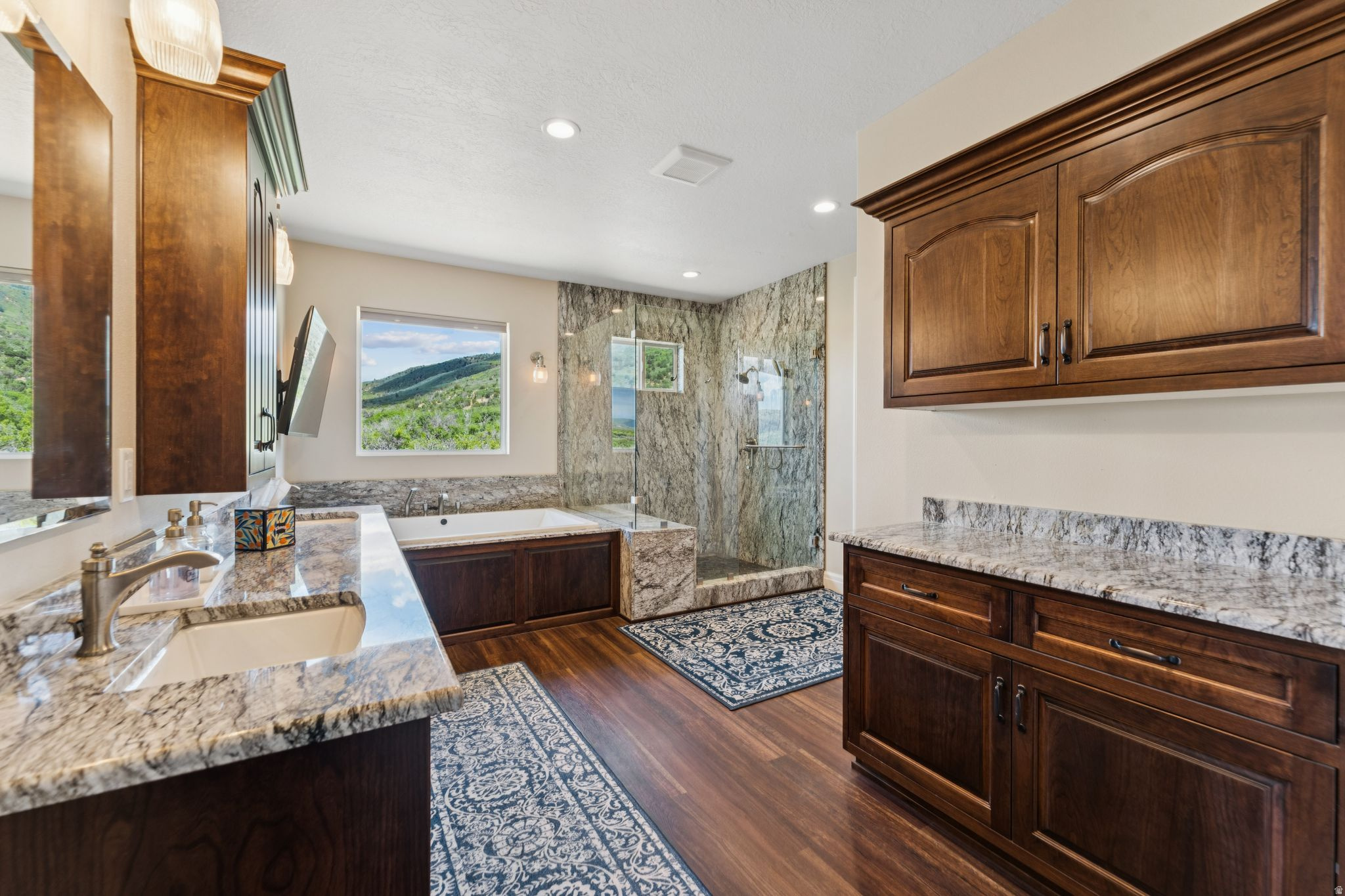 HAWK MEADOWS RANCH - Residential