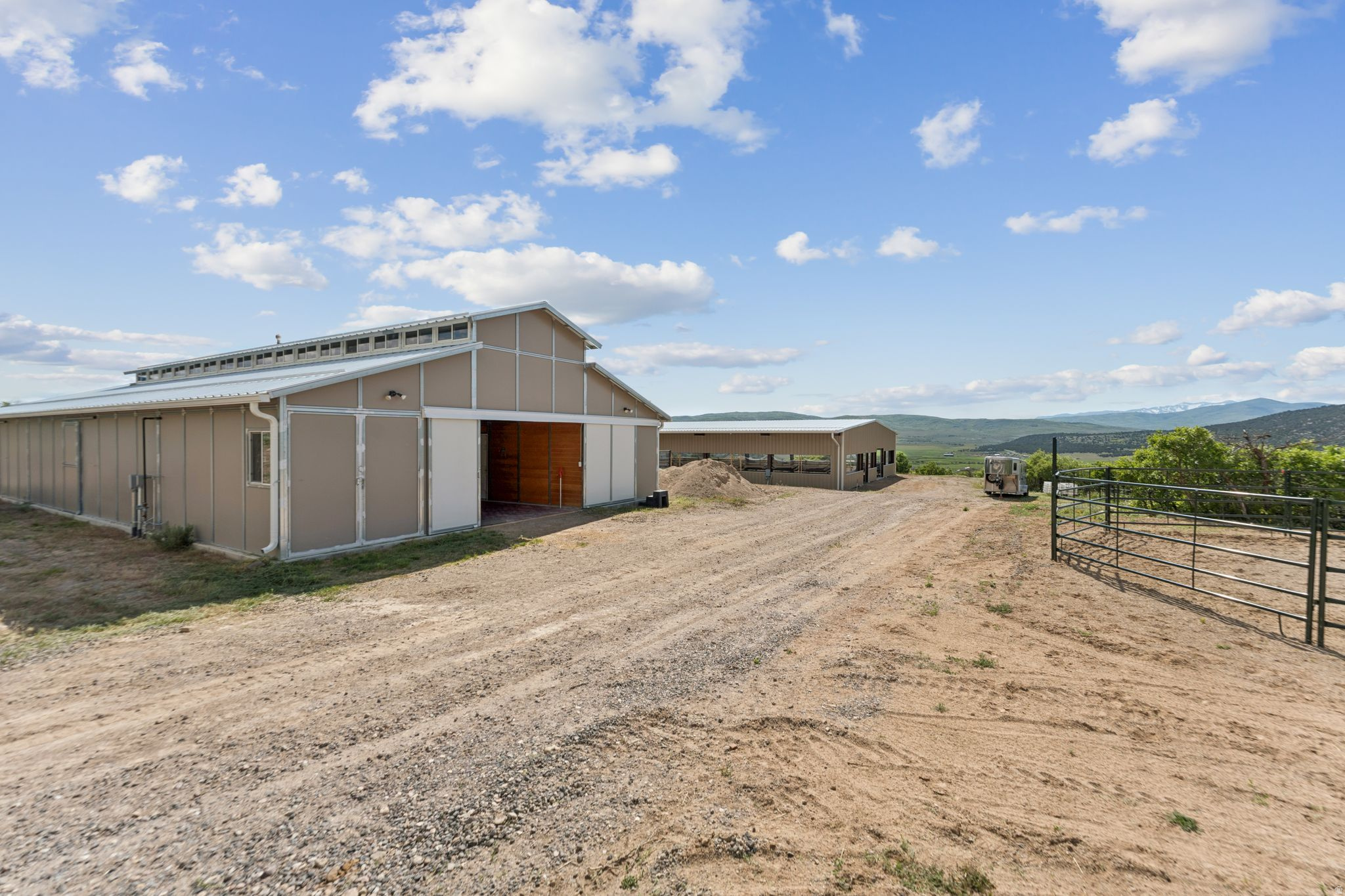 HAWK MEADOWS RANCH - Residential