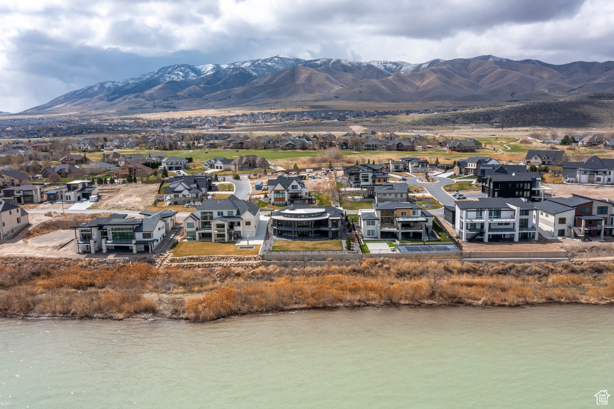 WILTSHIRE ESTATE - Residential