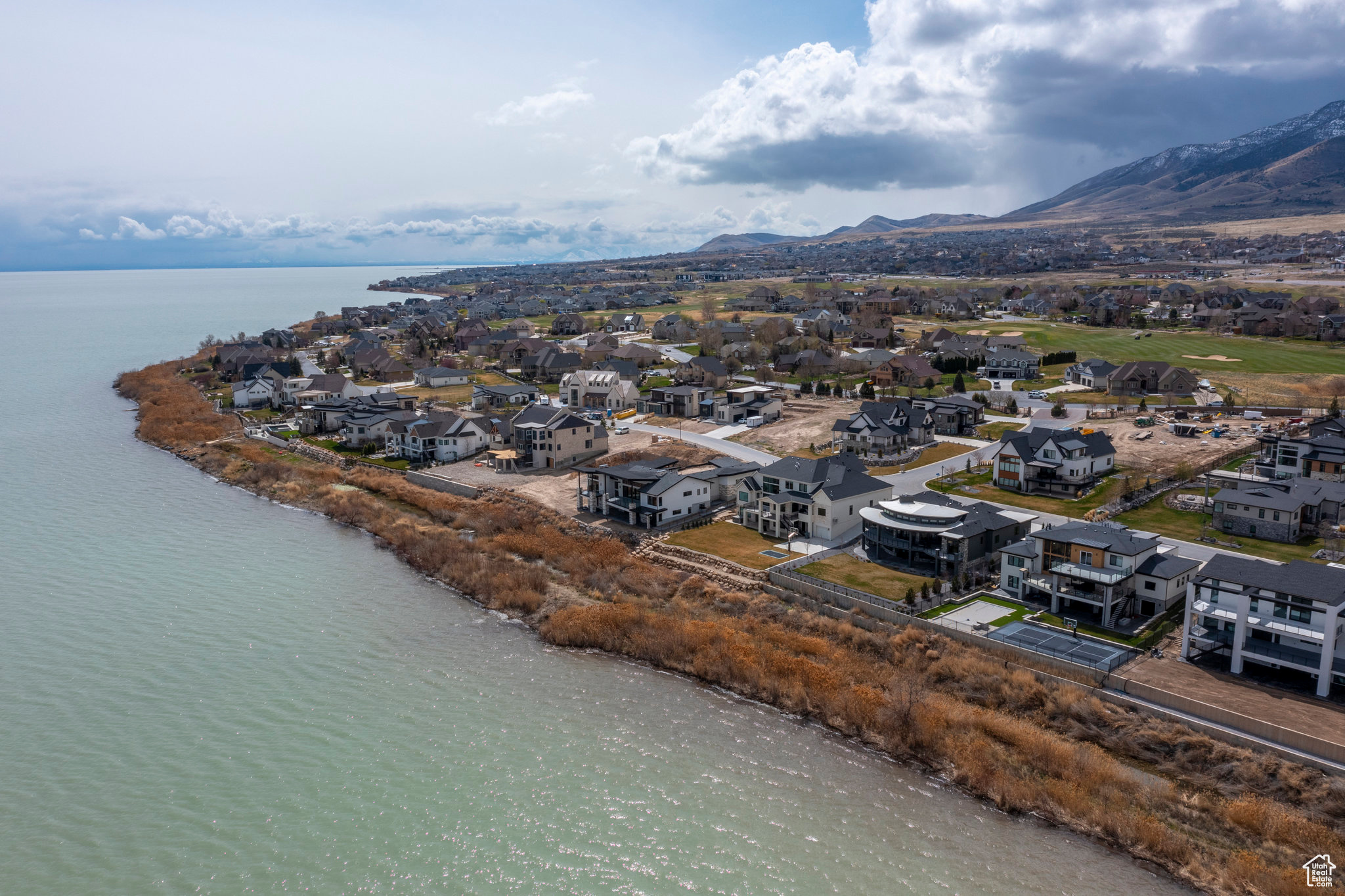 WILTSHIRE ESTATE - Residential