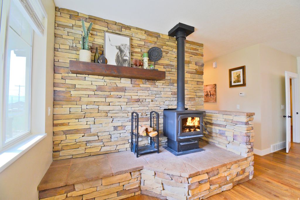 Photo of 488 S 250 W, Fountain Green, UT 84632 (MLS # 2146656)