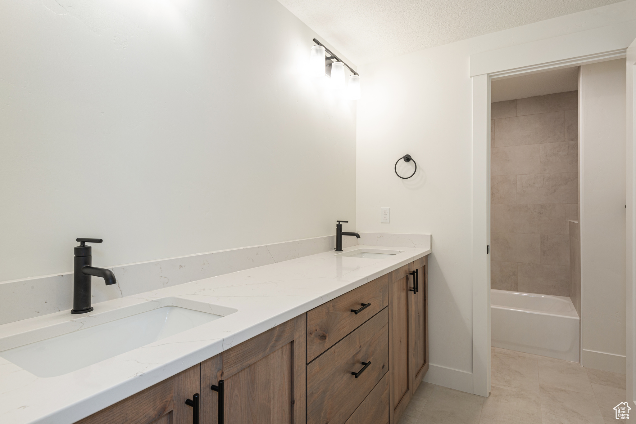 ALTA PARK - Residential