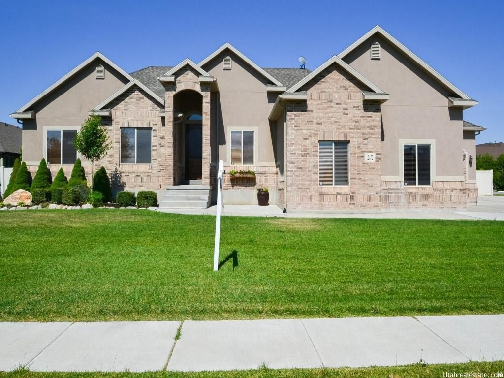 Photo of 12472 S FREEDOM HILL WAY, Herriman, UT 84096 (MLS # 2136314)