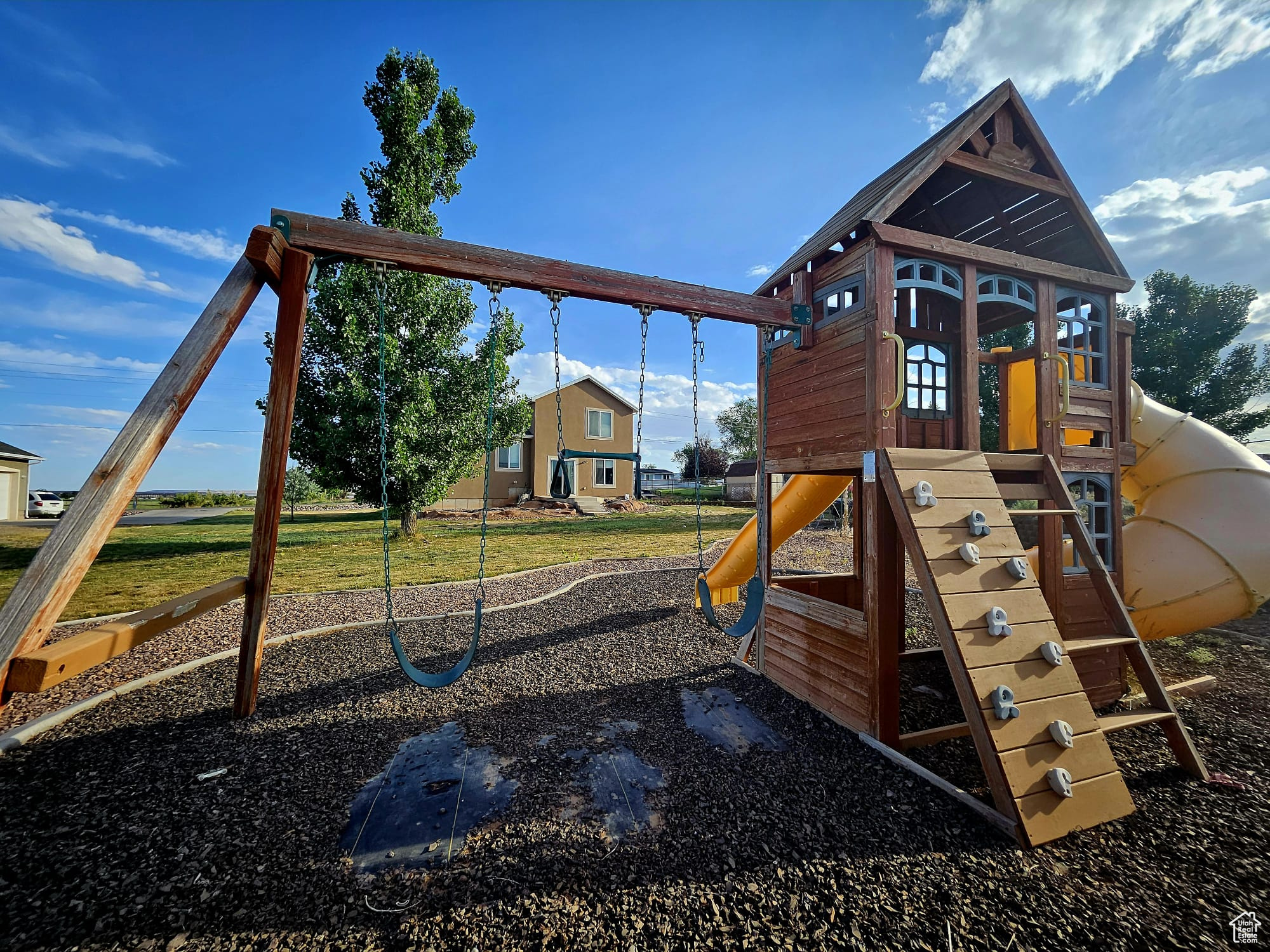 BALLARD ESTATES PHASE 1 - Residential