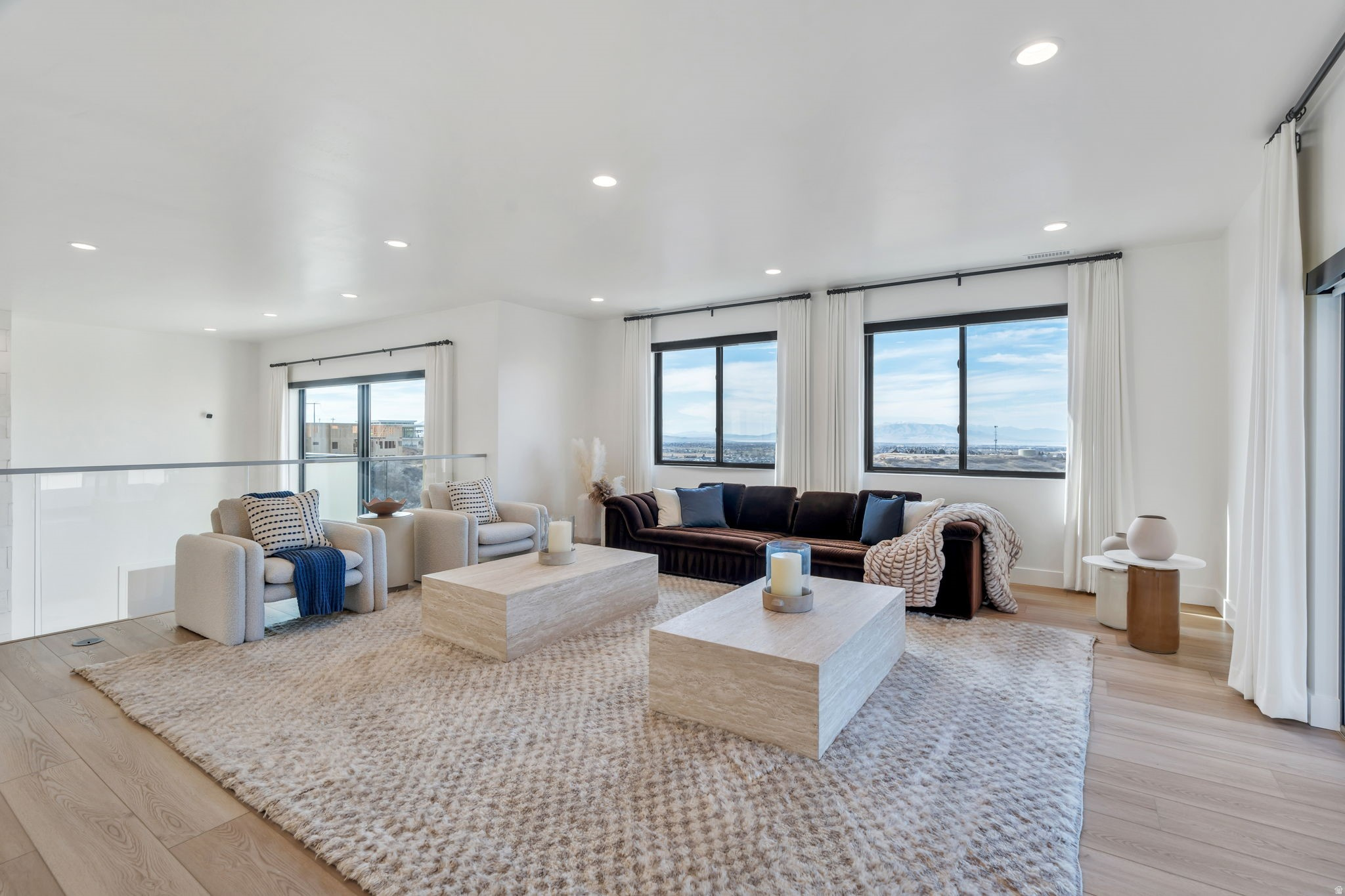 HIDDEN HOLLOW - Residential