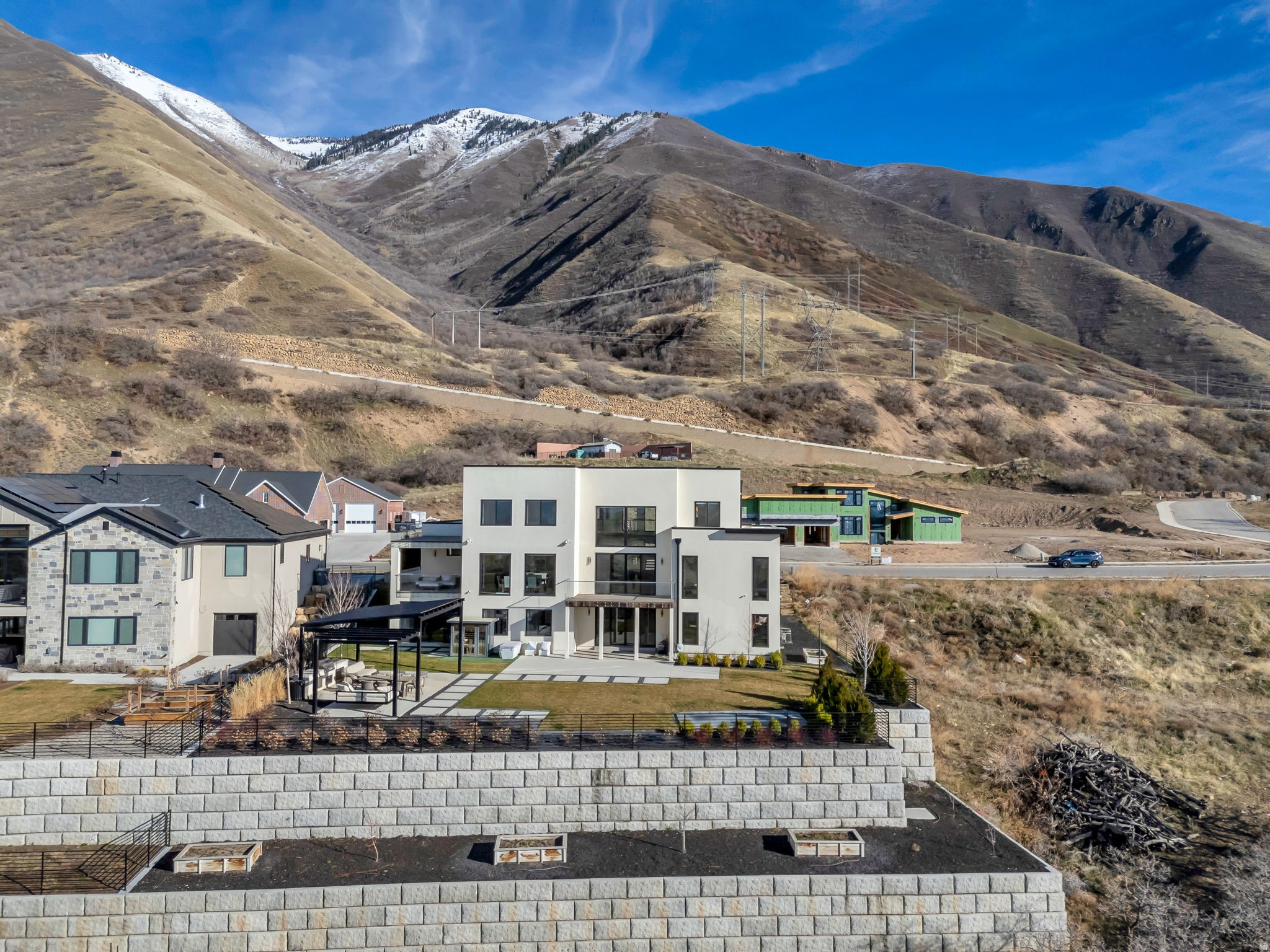 HIDDEN HOLLOW - Residential