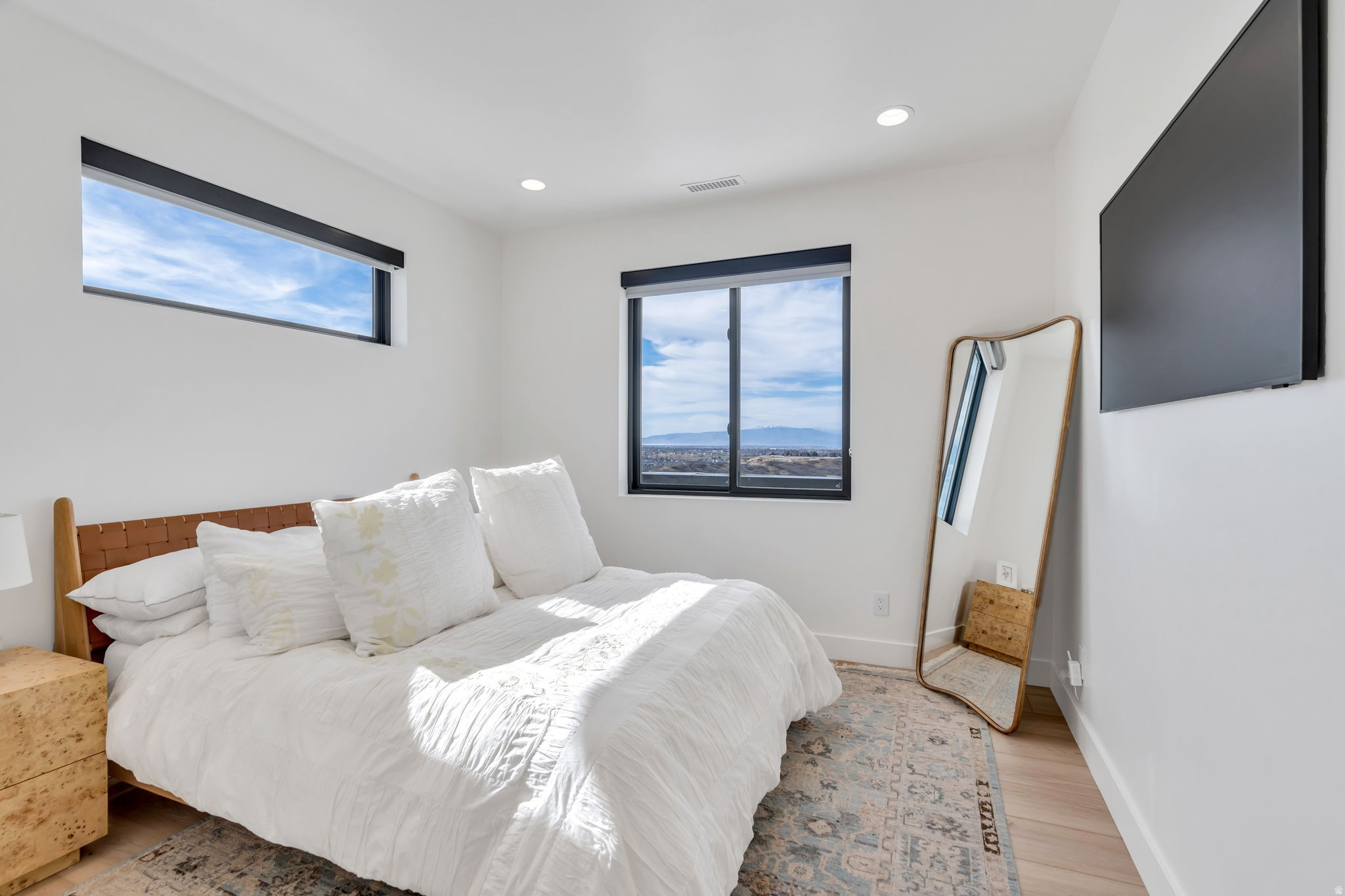 HIDDEN HOLLOW - Residential