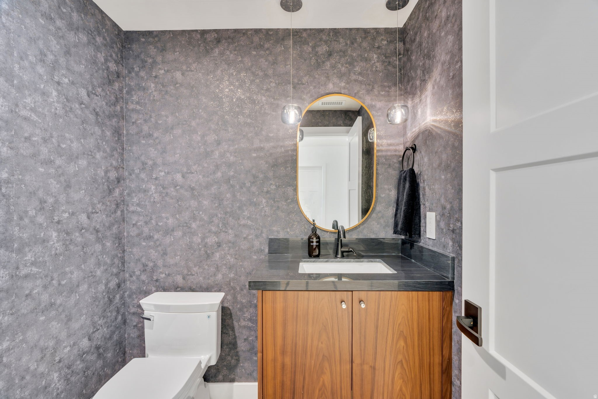 HIDDEN HOLLOW - Residential