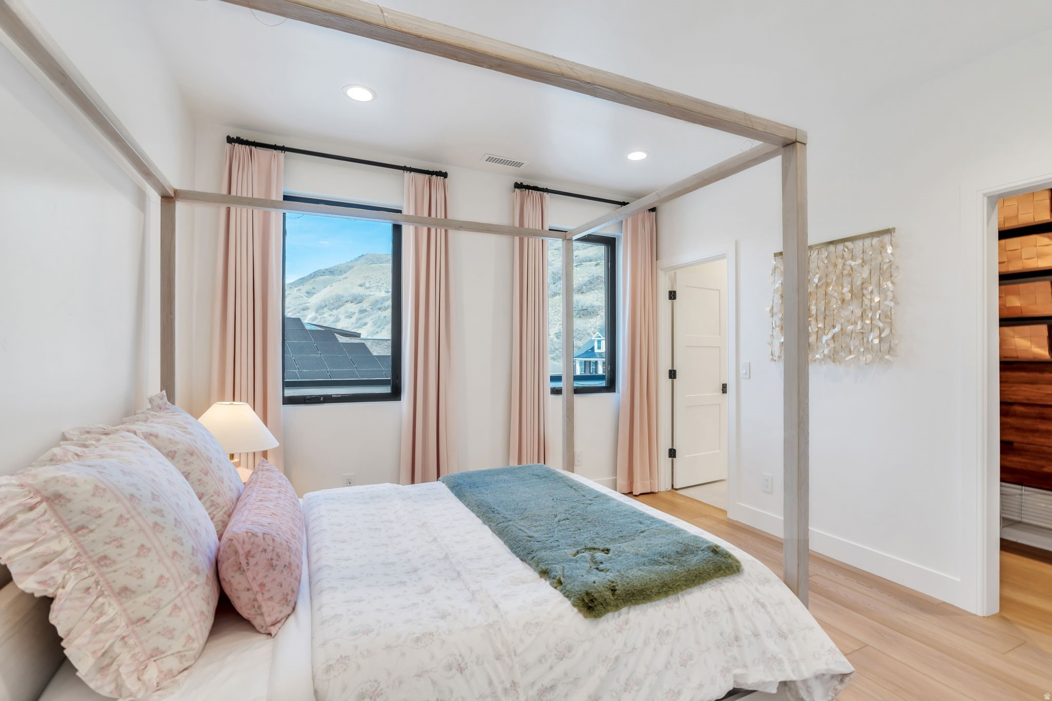 HIDDEN HOLLOW - Residential