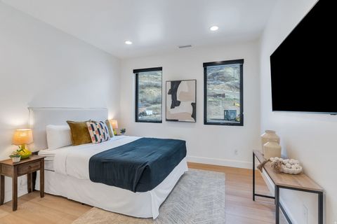 Tiny photo for 3918 S MAPLETON ESTATES DR, Mapleton, UT 84664 (MLS # 2144618)