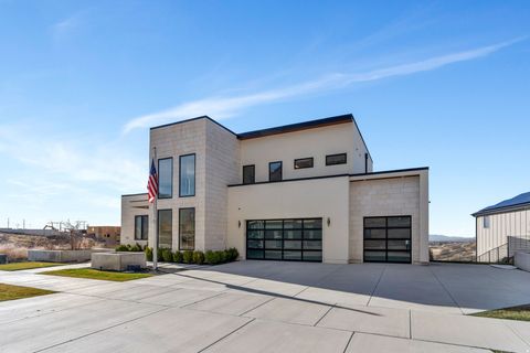 Tiny photo for 3918 S MAPLETON ESTATES DR, Mapleton, UT 84664 (MLS # 2144618)