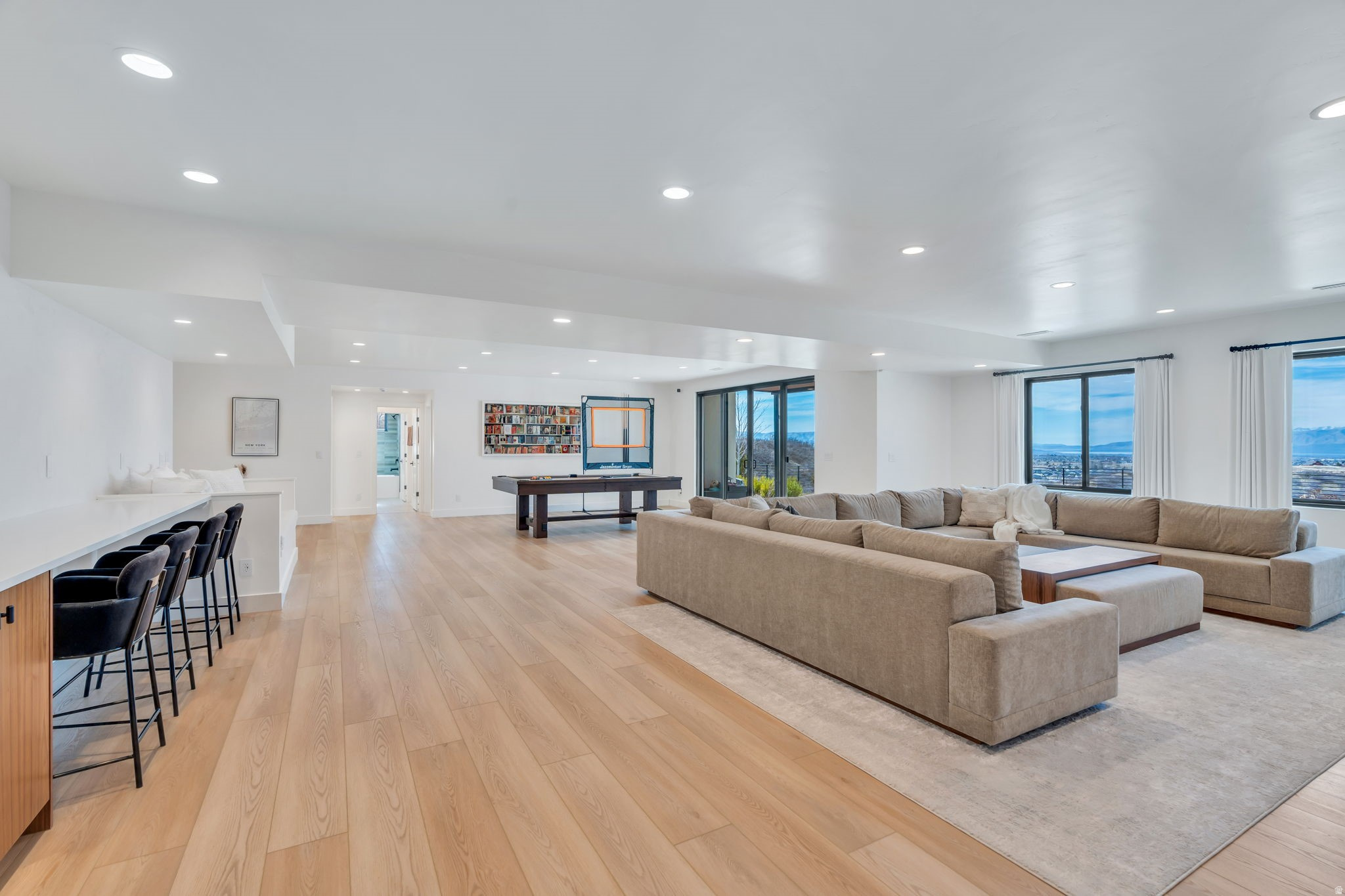 HIDDEN HOLLOW - Residential