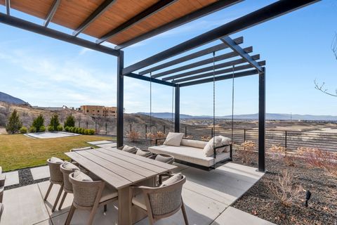 Tiny photo for 3918 S MAPLETON ESTATES DR, Mapleton, UT 84664 (MLS # 2144618)
