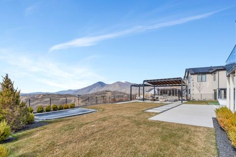 Tiny photo for 3918 S MAPLETON ESTATES DR, Mapleton, UT 84664 (MLS # 2144618)