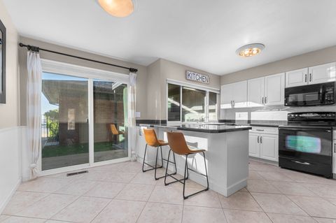 Tiny photo for 2115 S RIDGEWOOD WAY, Bountiful, UT 84010 (MLS # 2145212)