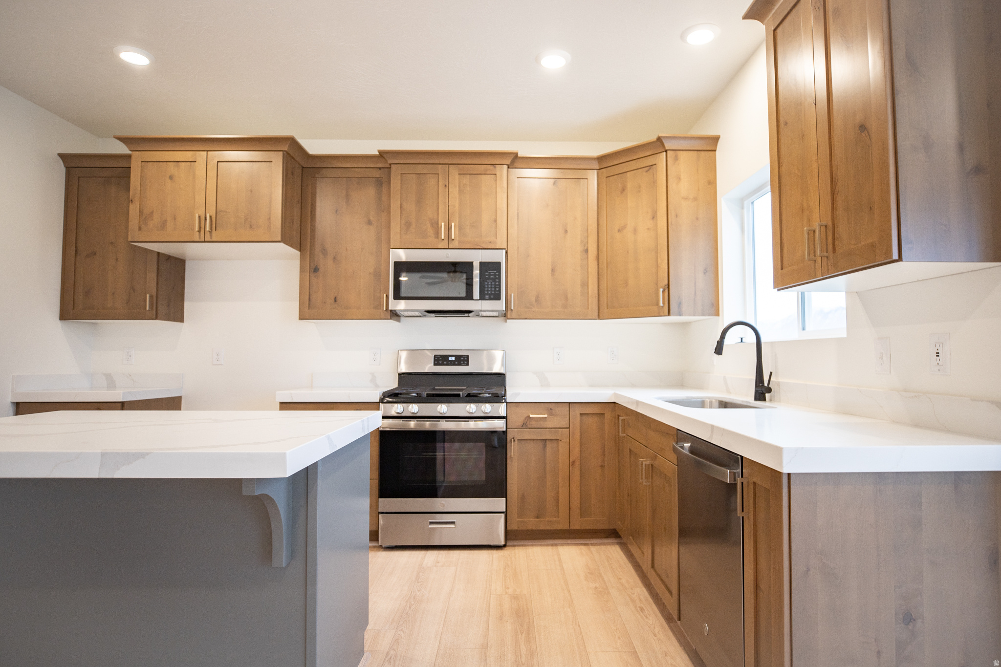 ARROWHEAD SPRINGS - Residential