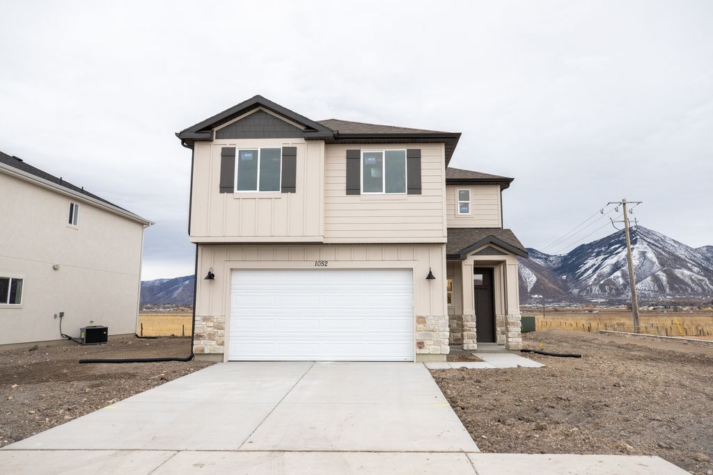 Photo of 1052 N 1020 W LOT W #1, Salem, UT 84653 (MLS # 2140592)