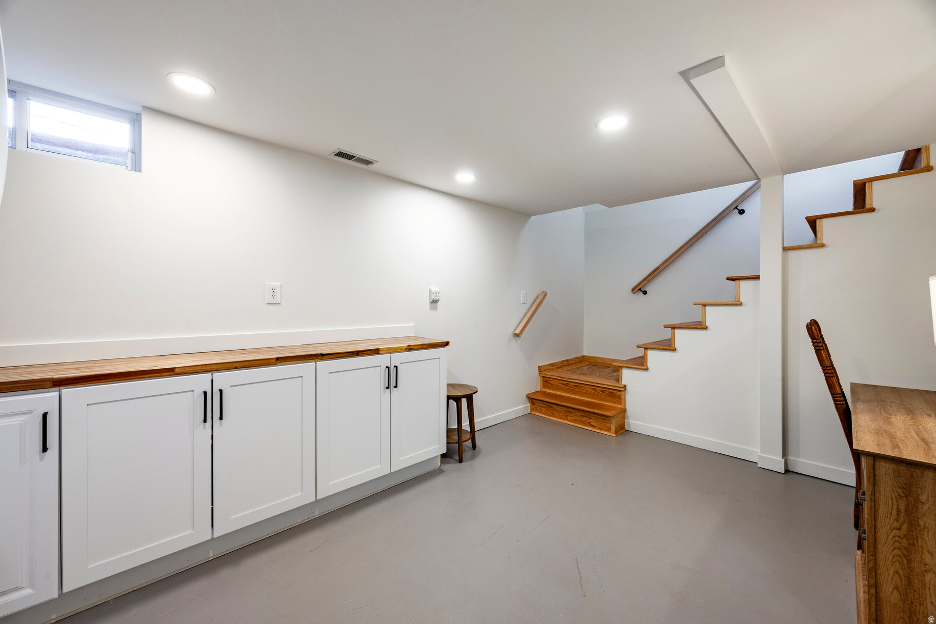 COUNTRY CLUB HEIGHTS - Residential