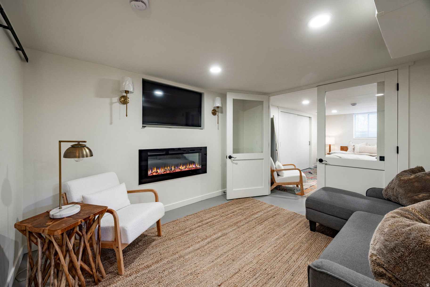COUNTRY CLUB HEIGHTS - Residential