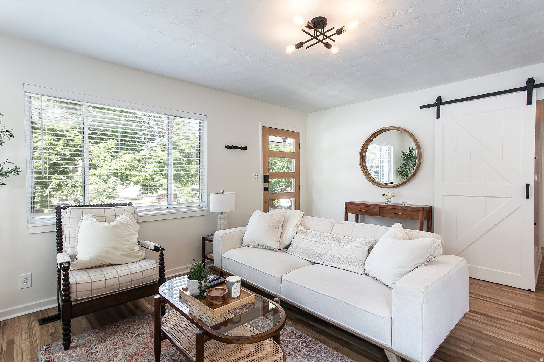 COUNTRY CLUB HEIGHTS - Residential
