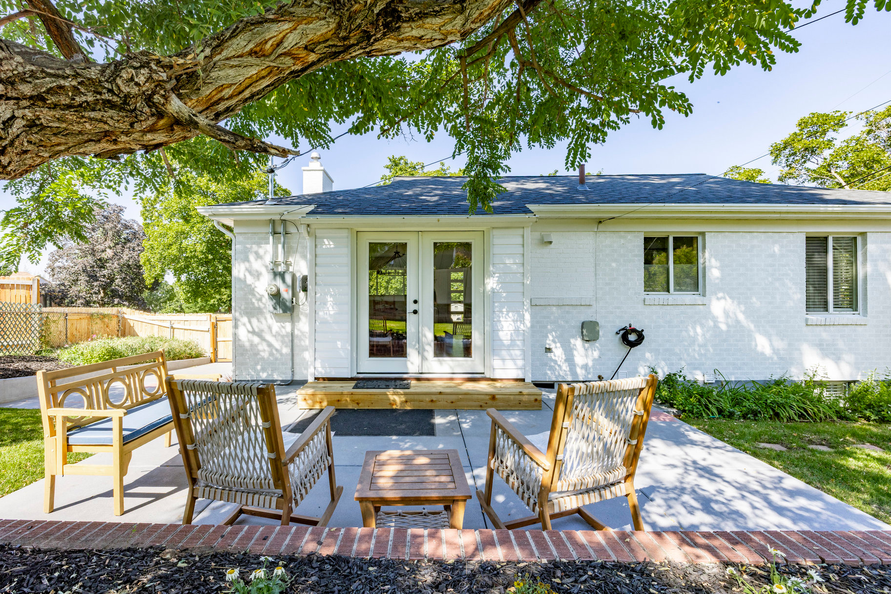 COUNTRY CLUB HEIGHTS - Residential
