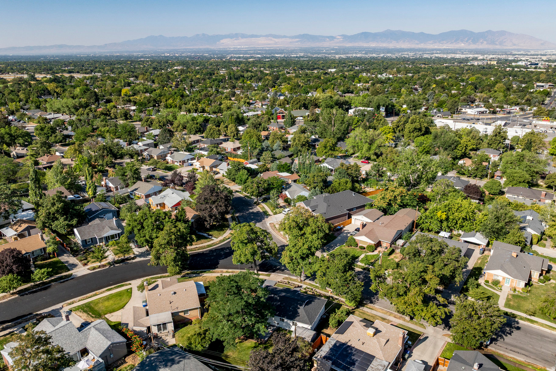 COUNTRY CLUB HEIGHTS - Residential