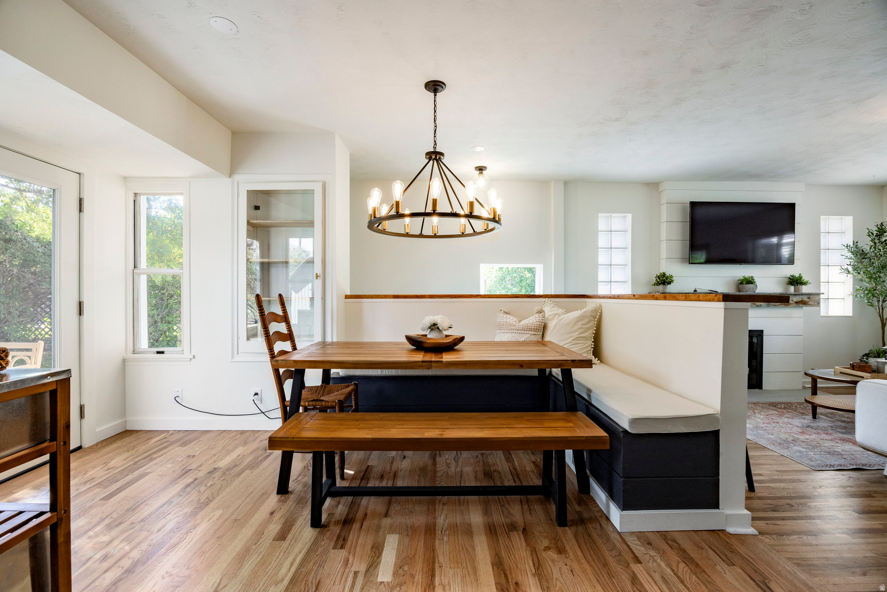COUNTRY CLUB HEIGHTS - Residential