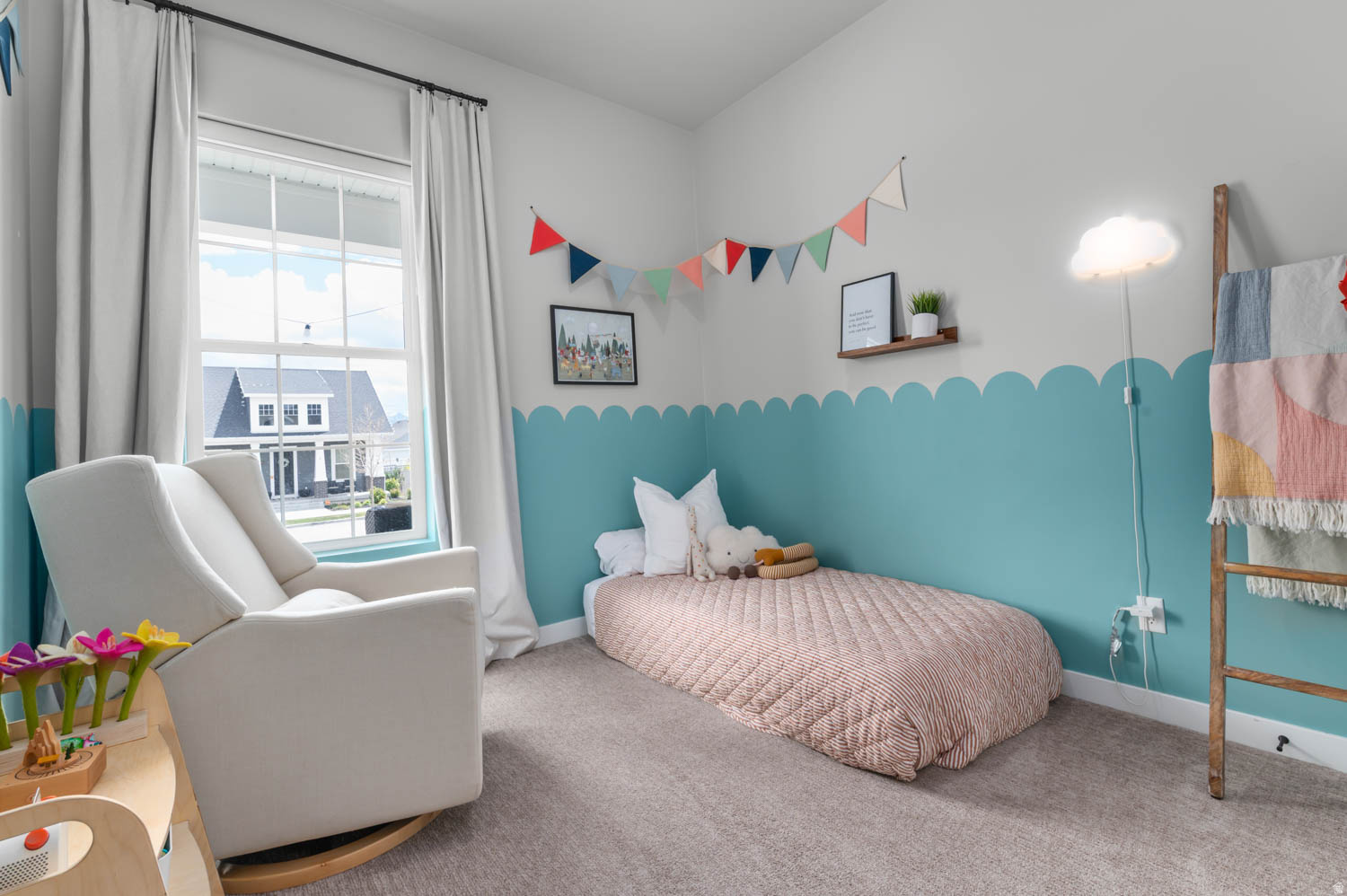 DAYBREAK - Residential