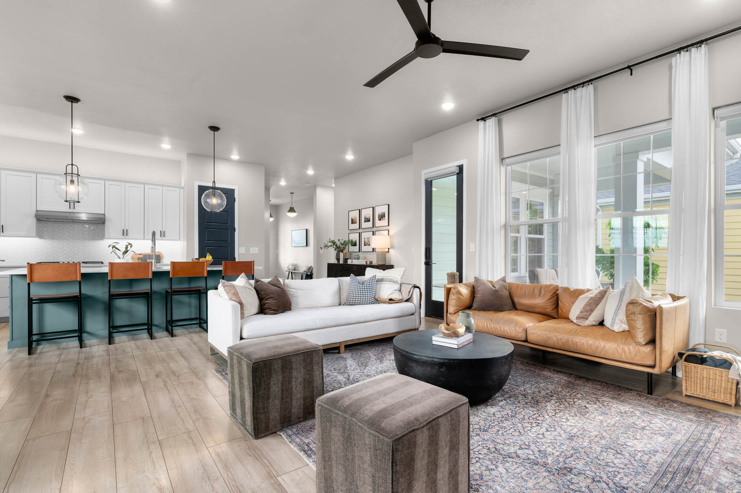 DAYBREAK - Residential