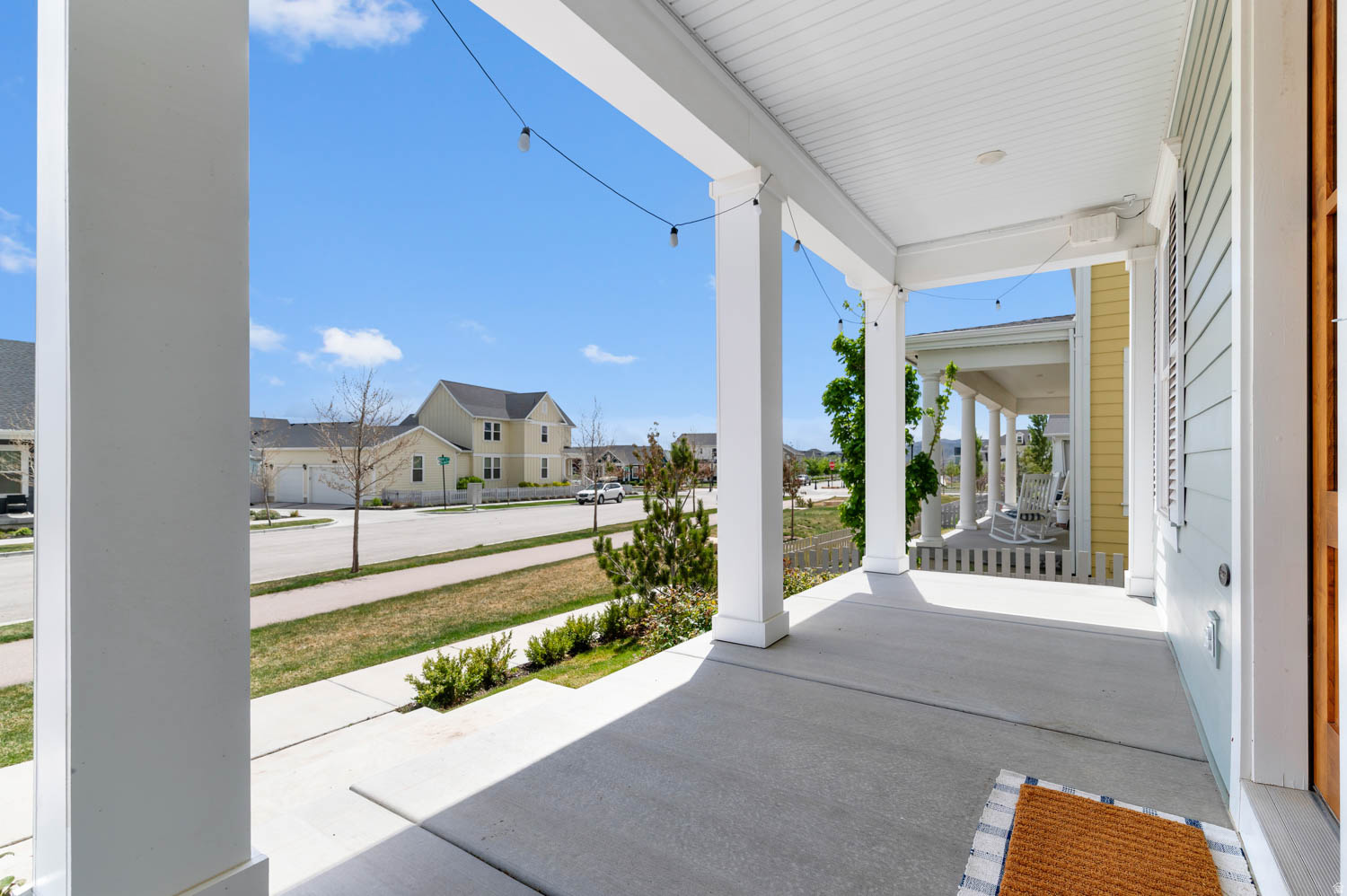 DAYBREAK - Residential