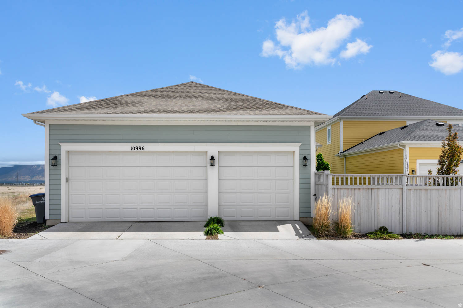 DAYBREAK - Residential