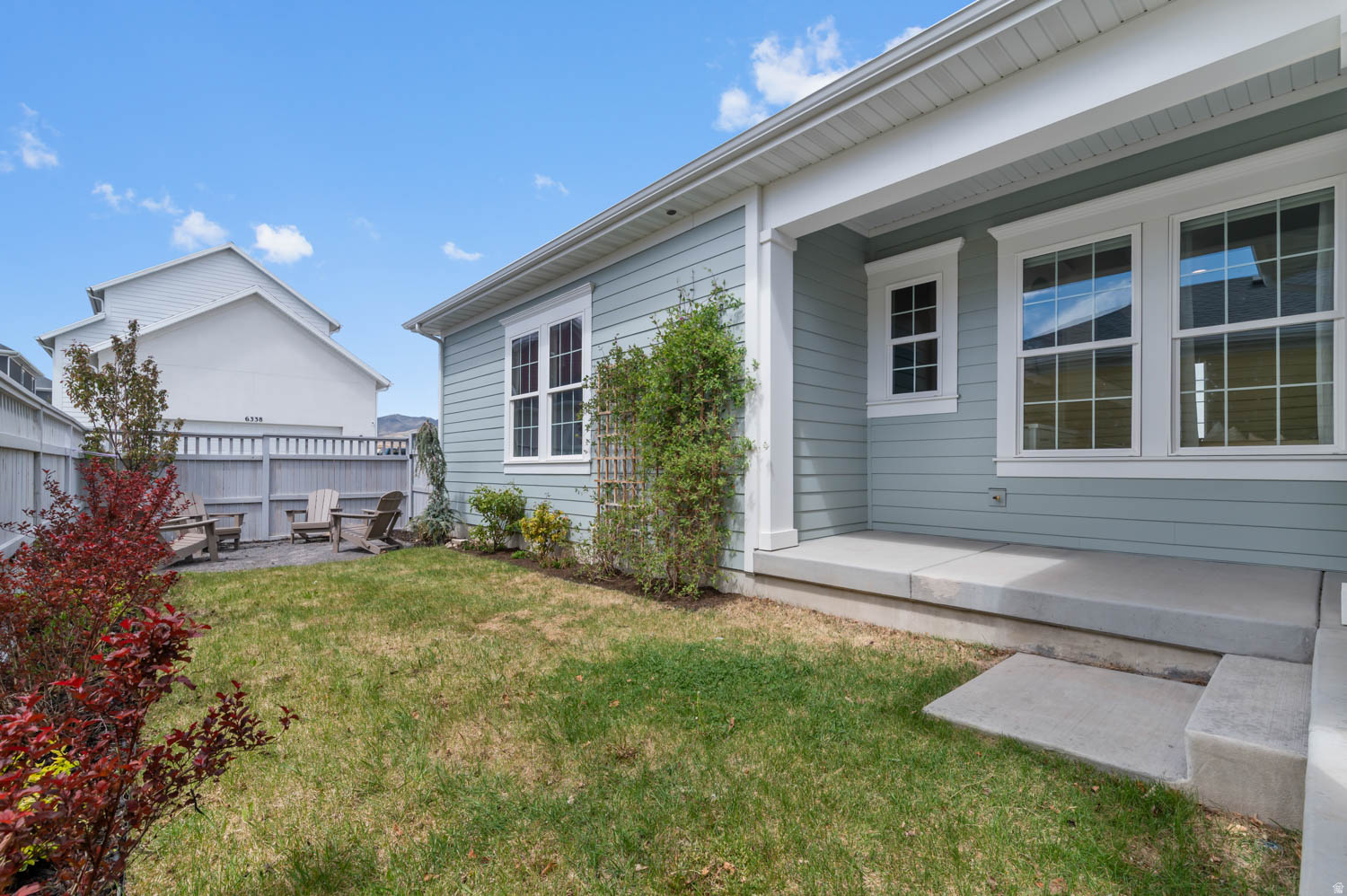 DAYBREAK - Residential