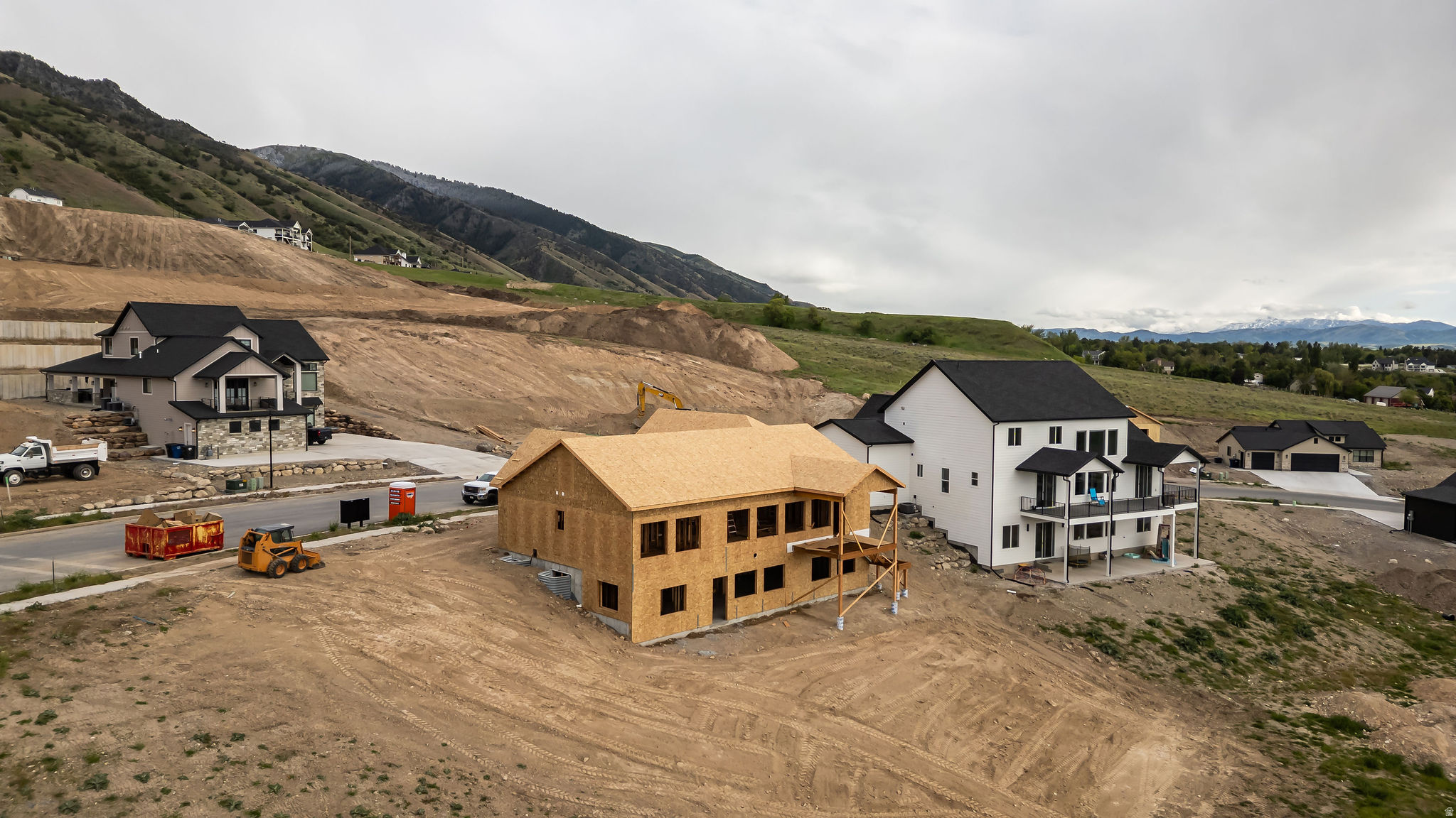 HOMES AT THE KNOLL - Residential