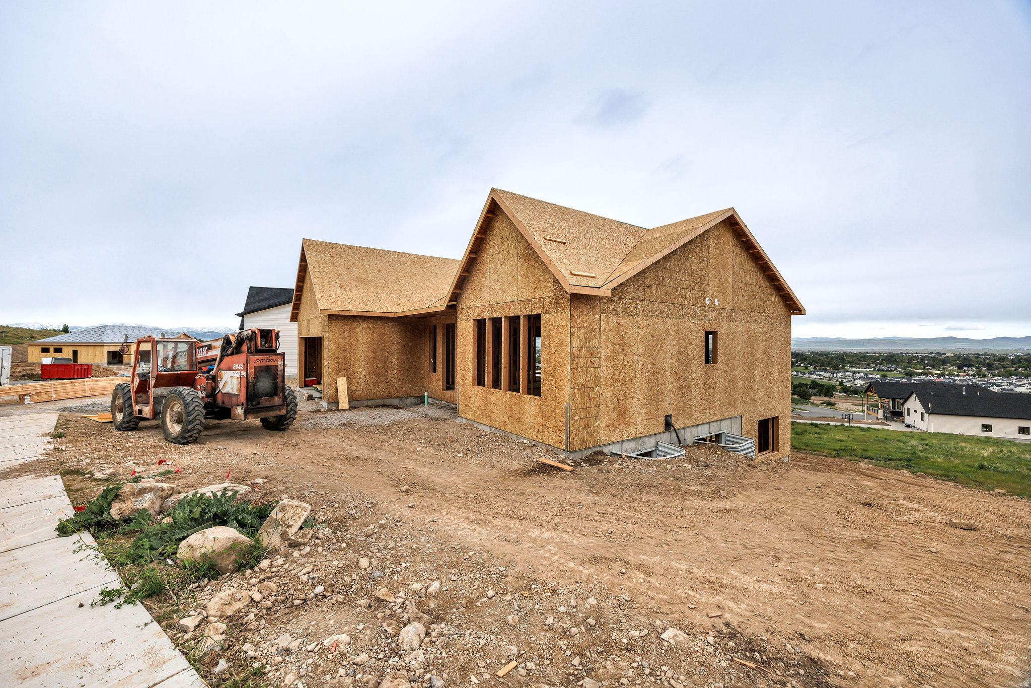 HOMES AT THE KNOLL - Residential