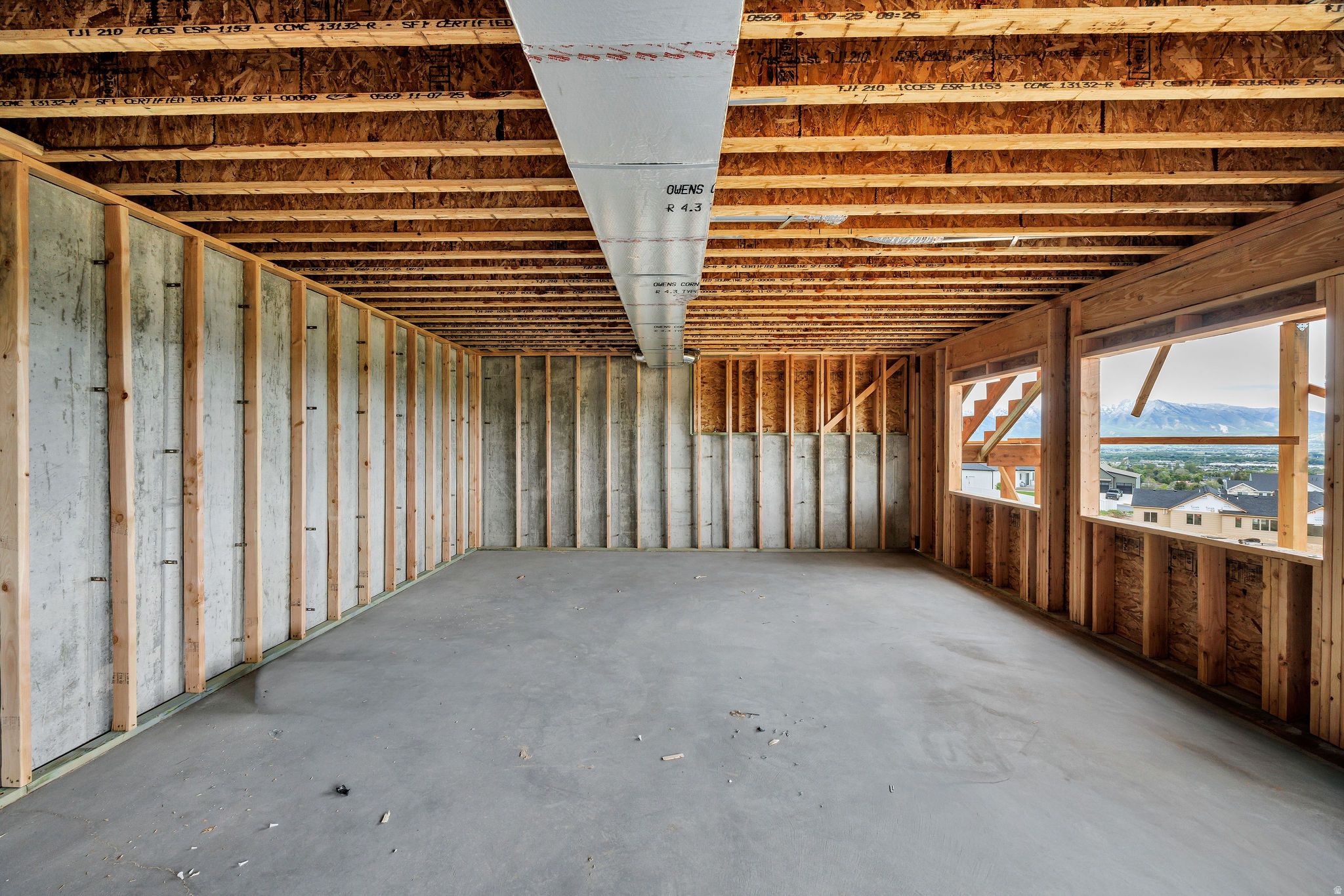 HOMES AT THE KNOLL - Residential