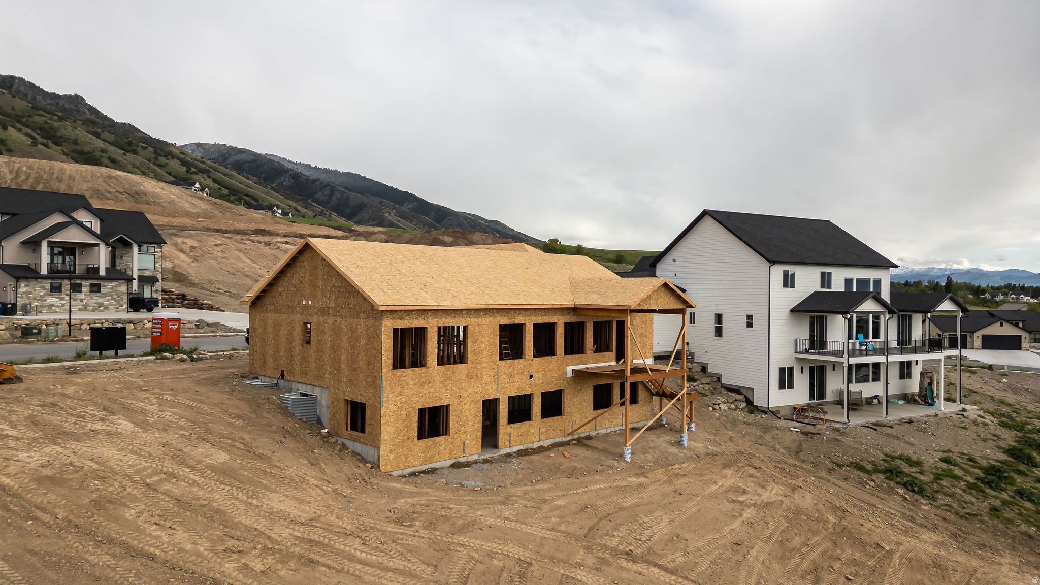 HOMES AT THE KNOLL - Residential