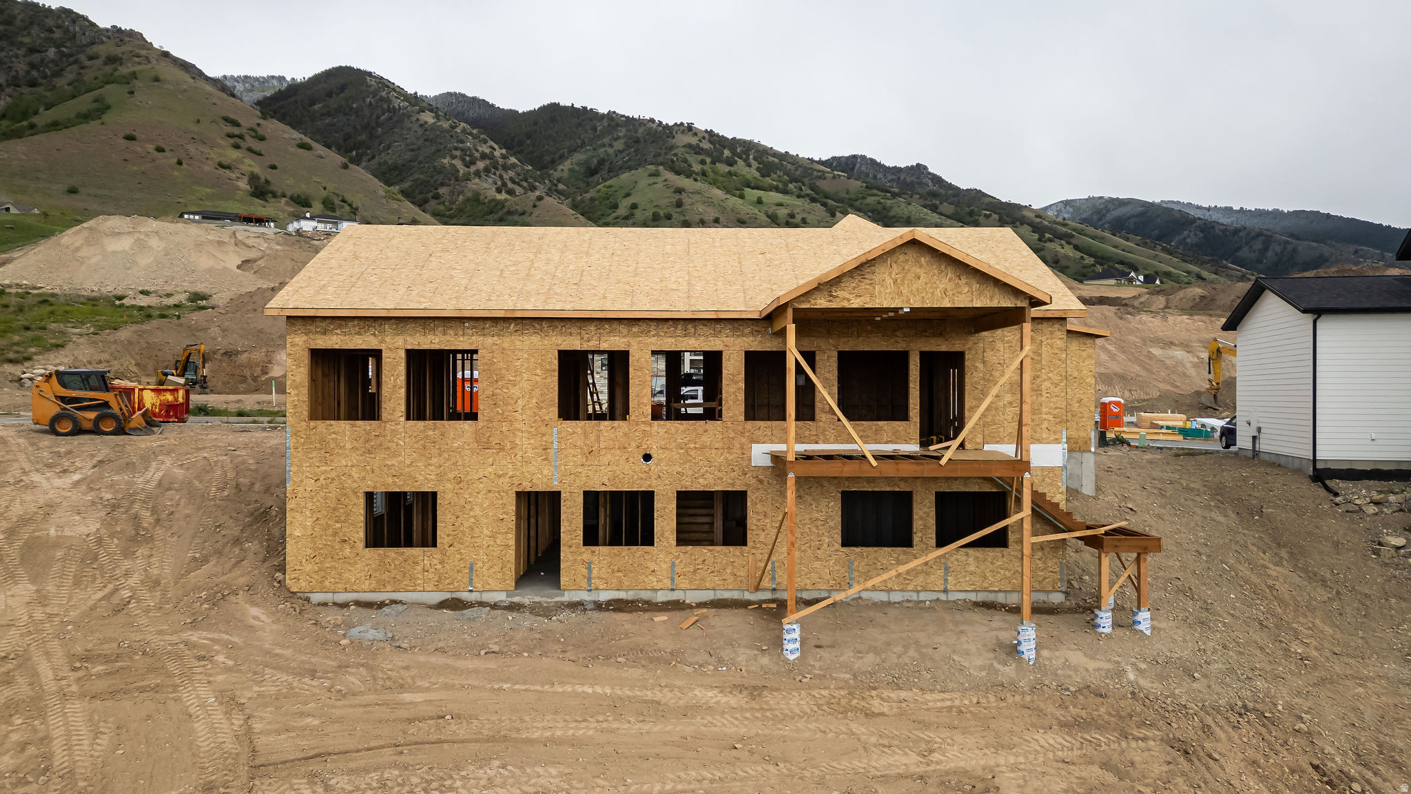 HOMES AT THE KNOLL - Residential