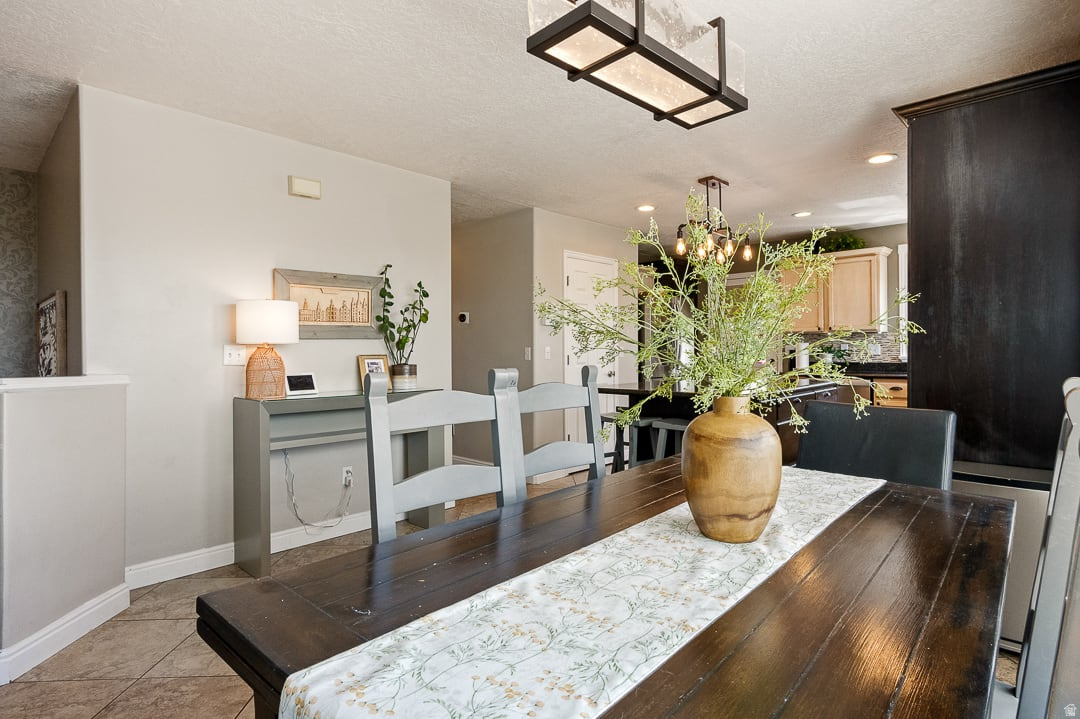 CANYON GROVE - Residential