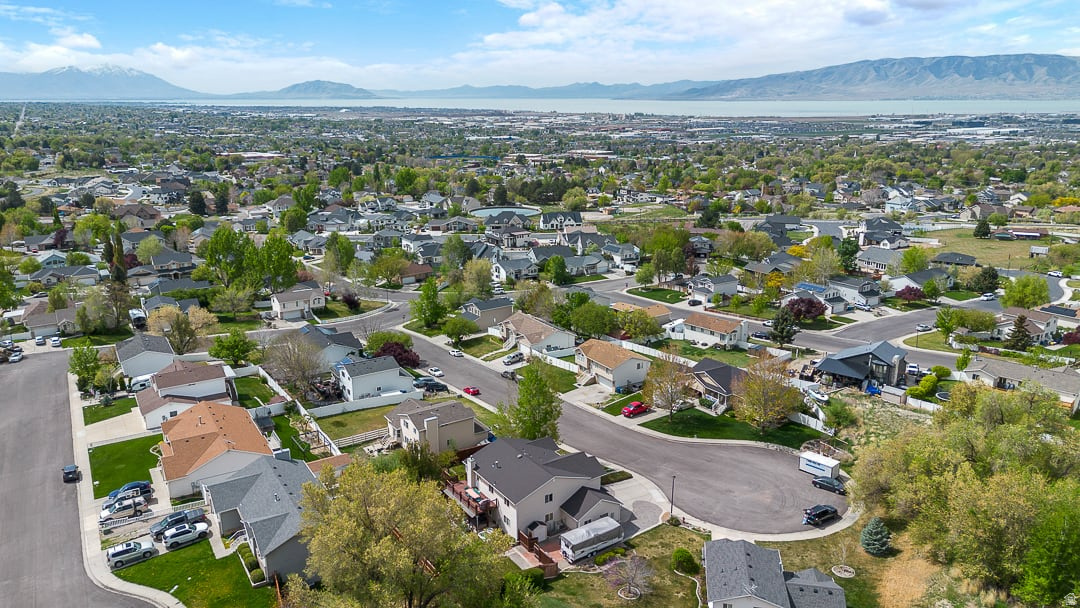 CANYON GROVE - Residential