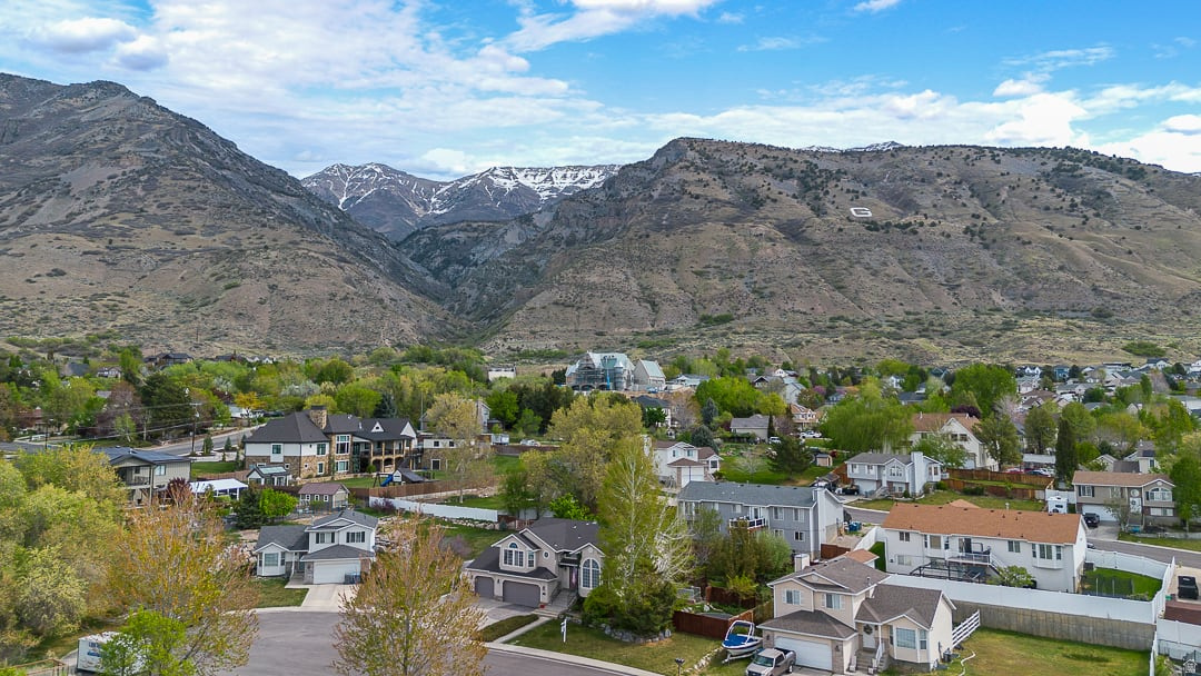 CANYON GROVE - Residential