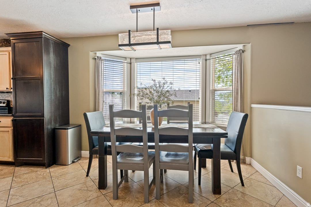 CANYON GROVE - Residential