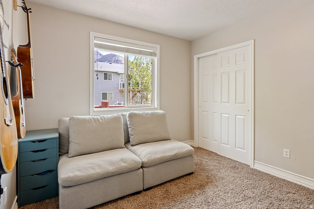 CANYON GROVE - Residential