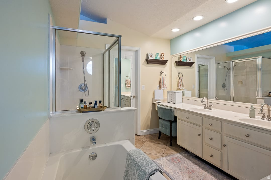 CANYON GROVE - Residential