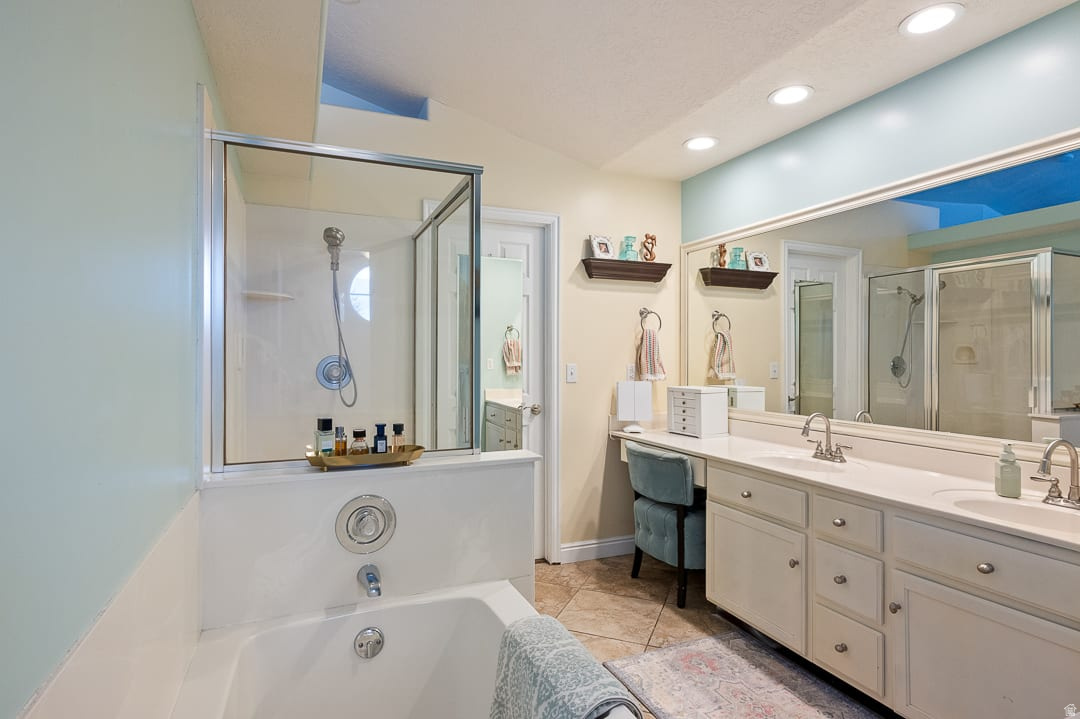 CANYON GROVE - Residential