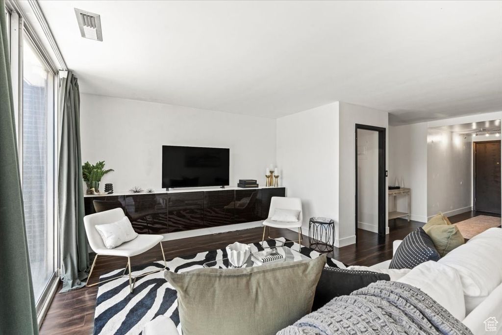 Photo of 777 E SOUTH TEMPLE St S #4C, Salt Lake City, UT 84102 (MLS # 2099293)