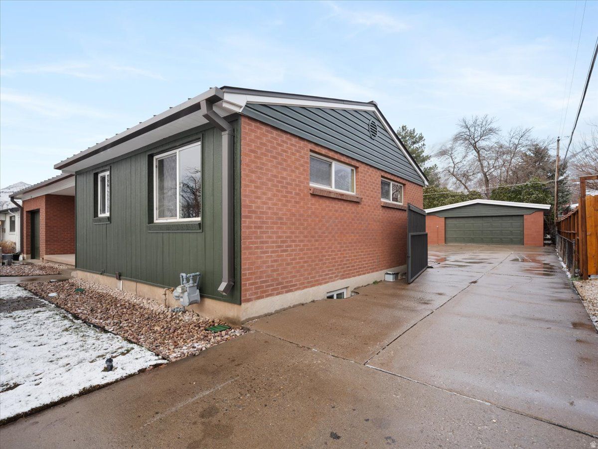 VIEW HEIGHTS - Residential