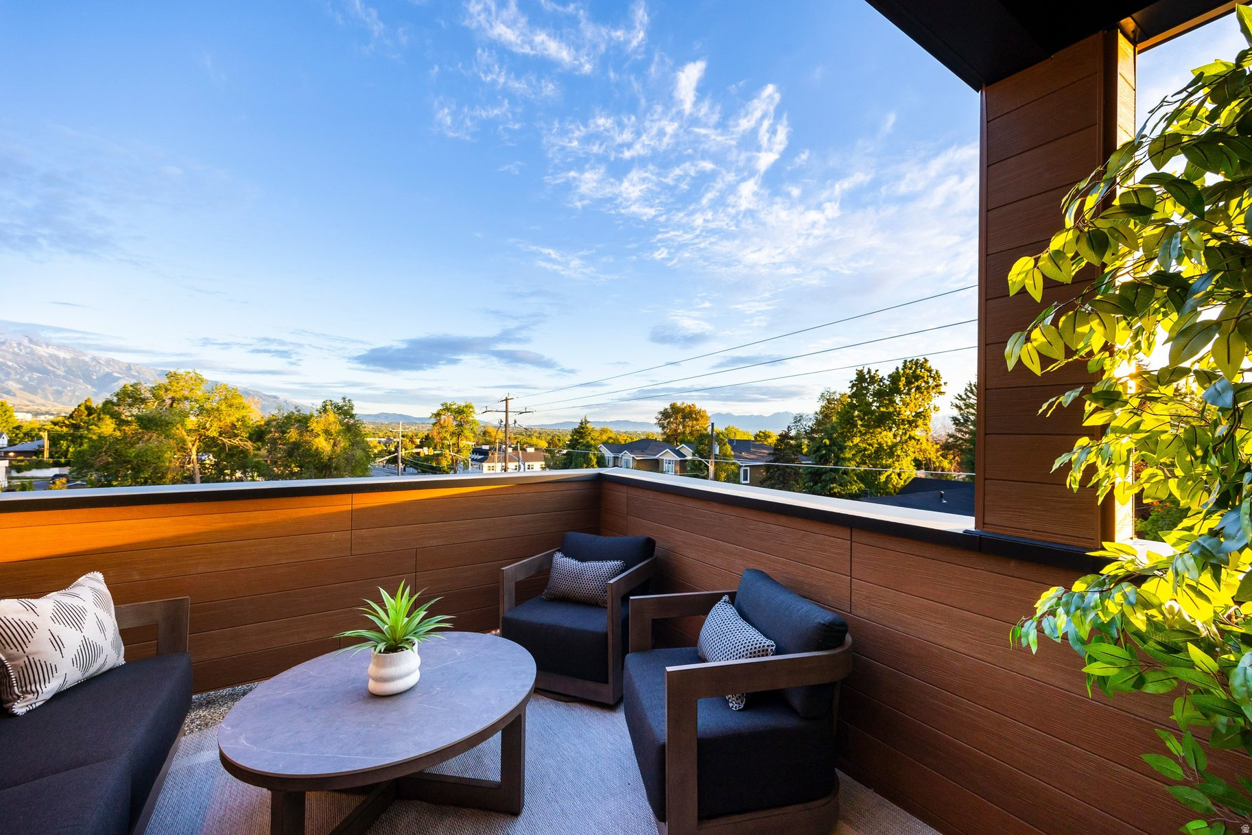 HOLLADAY PARK LANE - Residential
