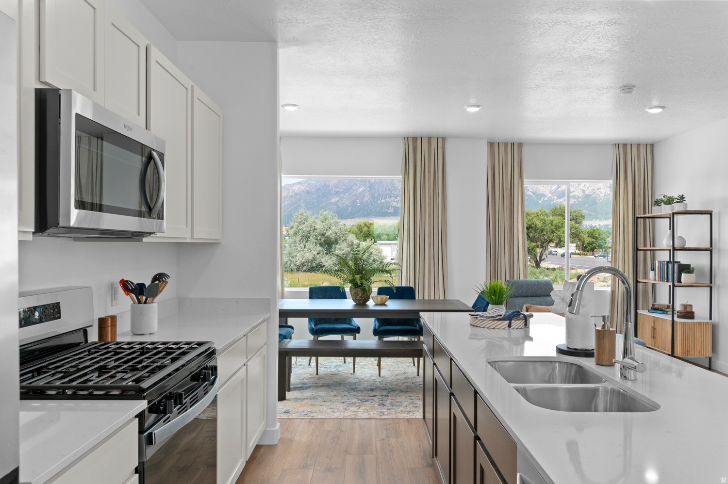 DIXON CREEK - Residential