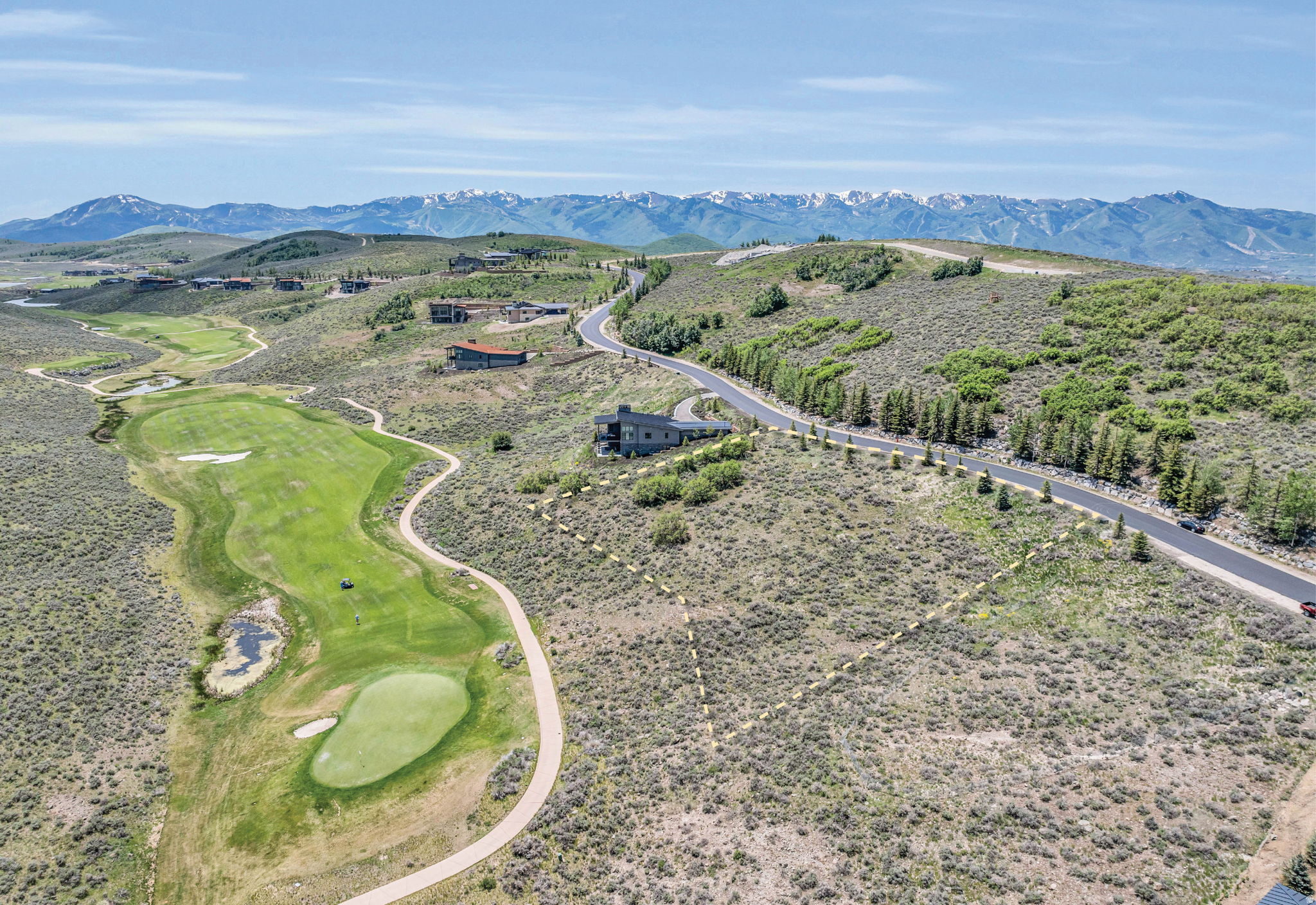 PAINTED SHORES - Land